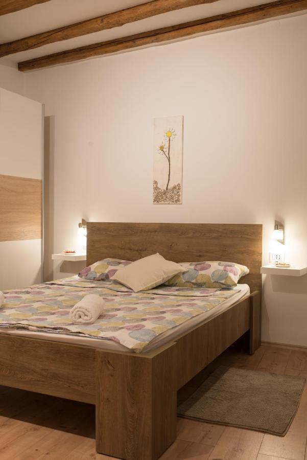Apartment Vale Ровинь Экстерьер фото